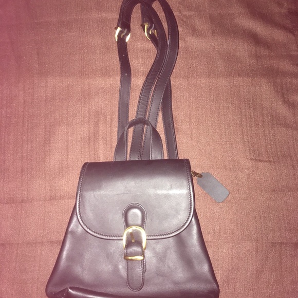 Leather backpack - Picture 2 of 7